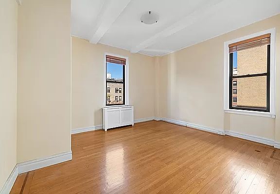 4th image of 201 W 89th St APT 12G