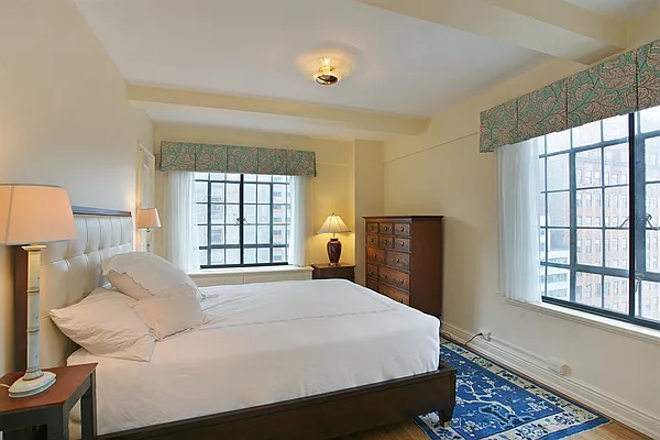 Sold by Corcoran | media 3