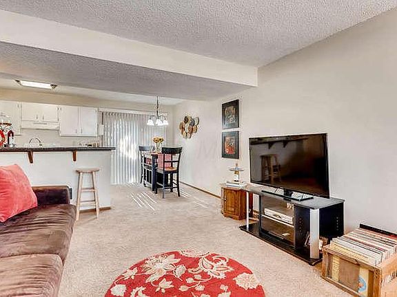 3rd image of 4917 Stoneybrook Blvd