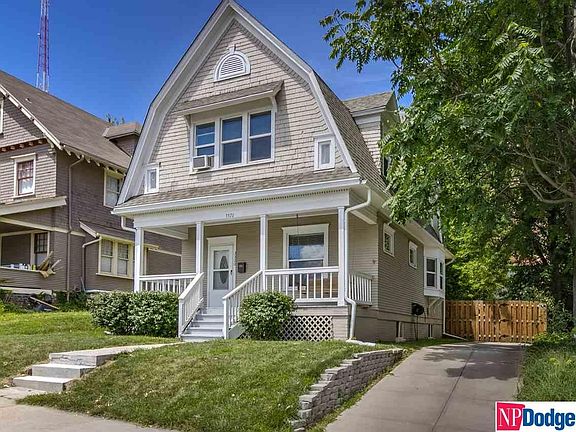 2nd image of 3320 Dewey Ave