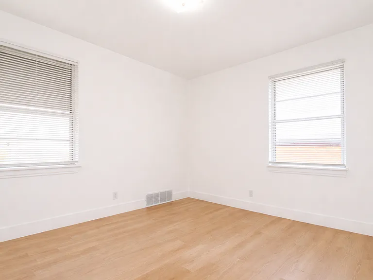 4406 S 2nd St — Photo 11