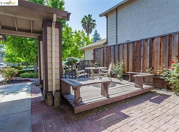 5th image of 2708 Clover Ct