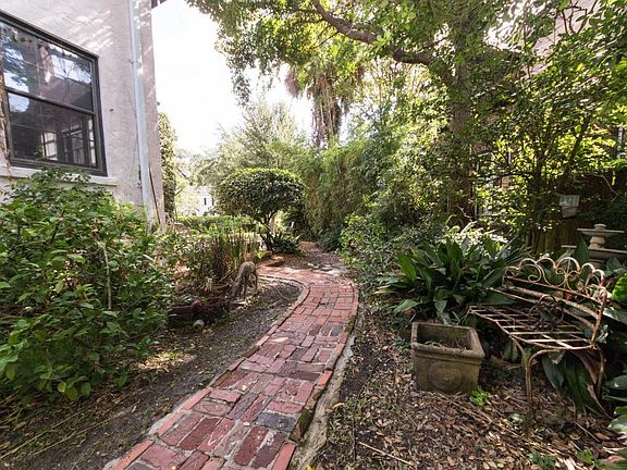 4th image of 1534 Avondale Ave