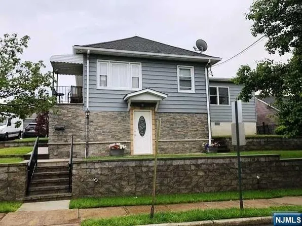 112 Chestnut St, Lodi, NJ 07644