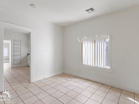 4th image of 1307 E Brill St