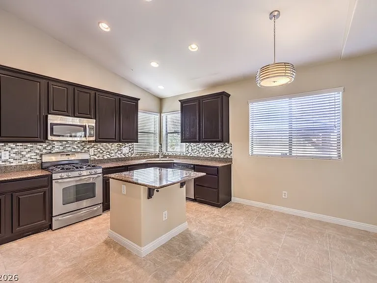 646 Ember Rock Ave — Photo 11