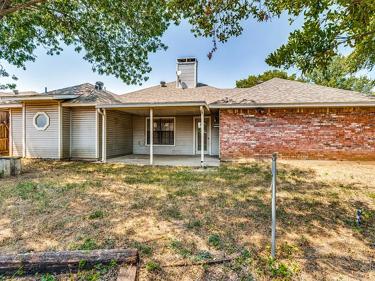 1001 Jorgenson Rd — Photo 25