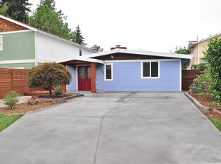 8325 44th Ave S, Seattle, WA 98118