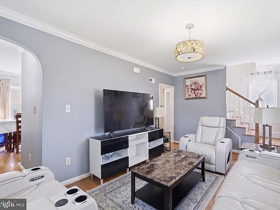 4th image of 601 Gray Ave