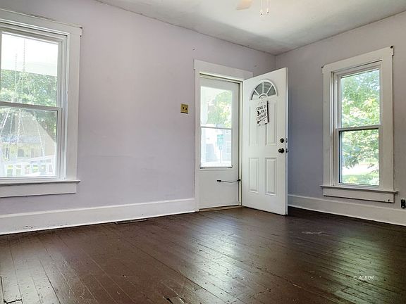 4th image of 22 Central Ave