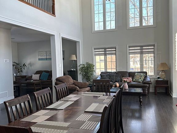 4th image of 3213 Quiet Waters Ln