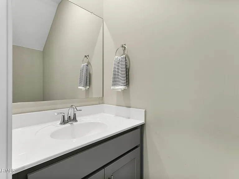 8461 N 22nd Dr — Photo 13