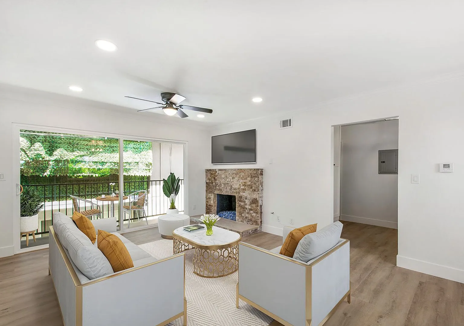 117 Avenida Algodon — Photo 2