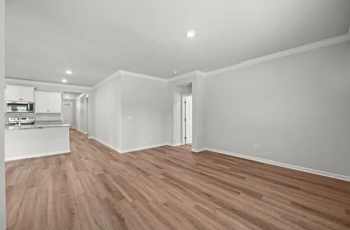 14335 Lannister Ln — Photo 6