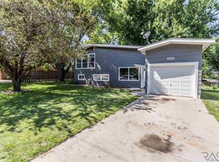 3404 E 12th St, Sioux Falls, SD 57103