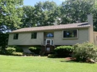 21 Colony Brook Ln, Derry, NH 03038
