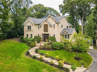 12 The Intervale, Roslyn, NY 11576