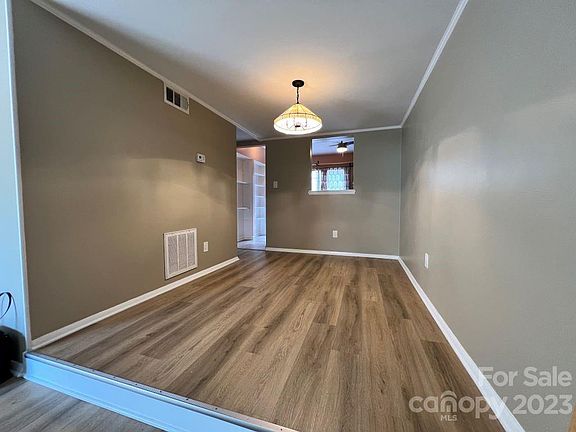 5th image of 3724 Winding Creek Ln
