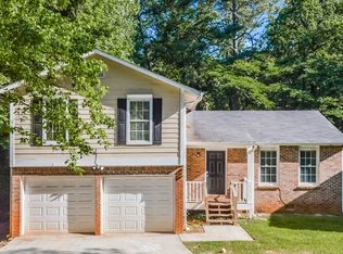 4422 Cedar Ridge Trl, Stone Mountain, GA 30083