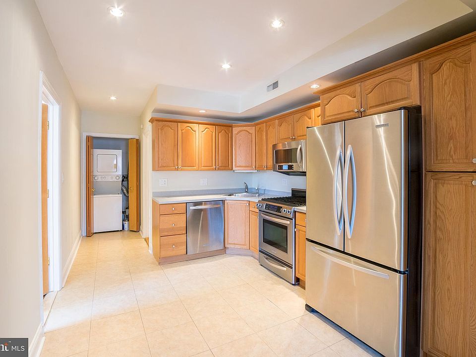 1st image of 1128 E Passyunk Ave APT 1
