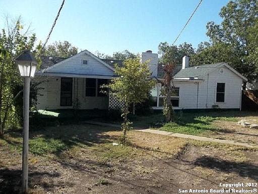 2nd image of 916 S Tivy St