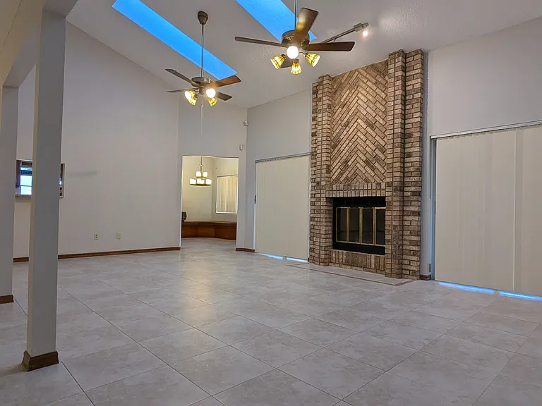 413 S Buckskin Way — Photo 6