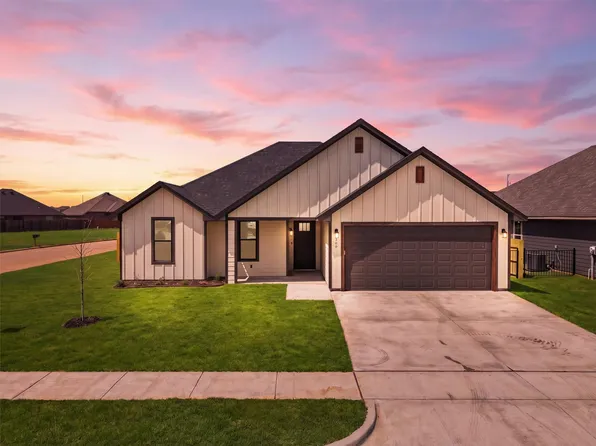 948 Huckleberry Ln, Tolar, TX 76476