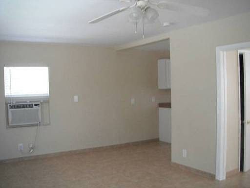 3rd image of 1628 S Dixie Hwy APT 4