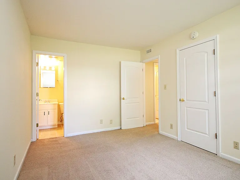1504 Villa Ter #C — Photo 6