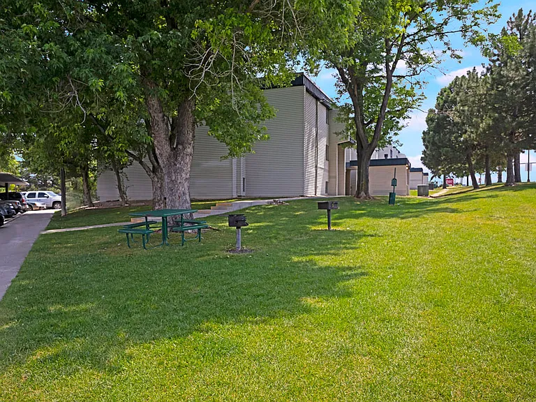 Arvada Green — Photo 17