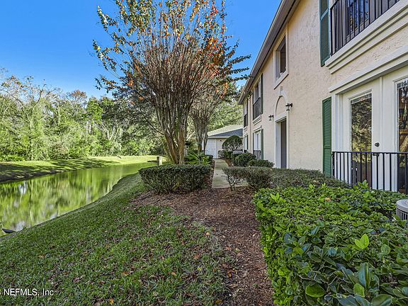2nd image of 13715 RICHMOND PARK Drive #803
