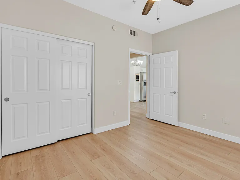 2291 W Horizon Ridge Pkwy #1106 — Photo 14