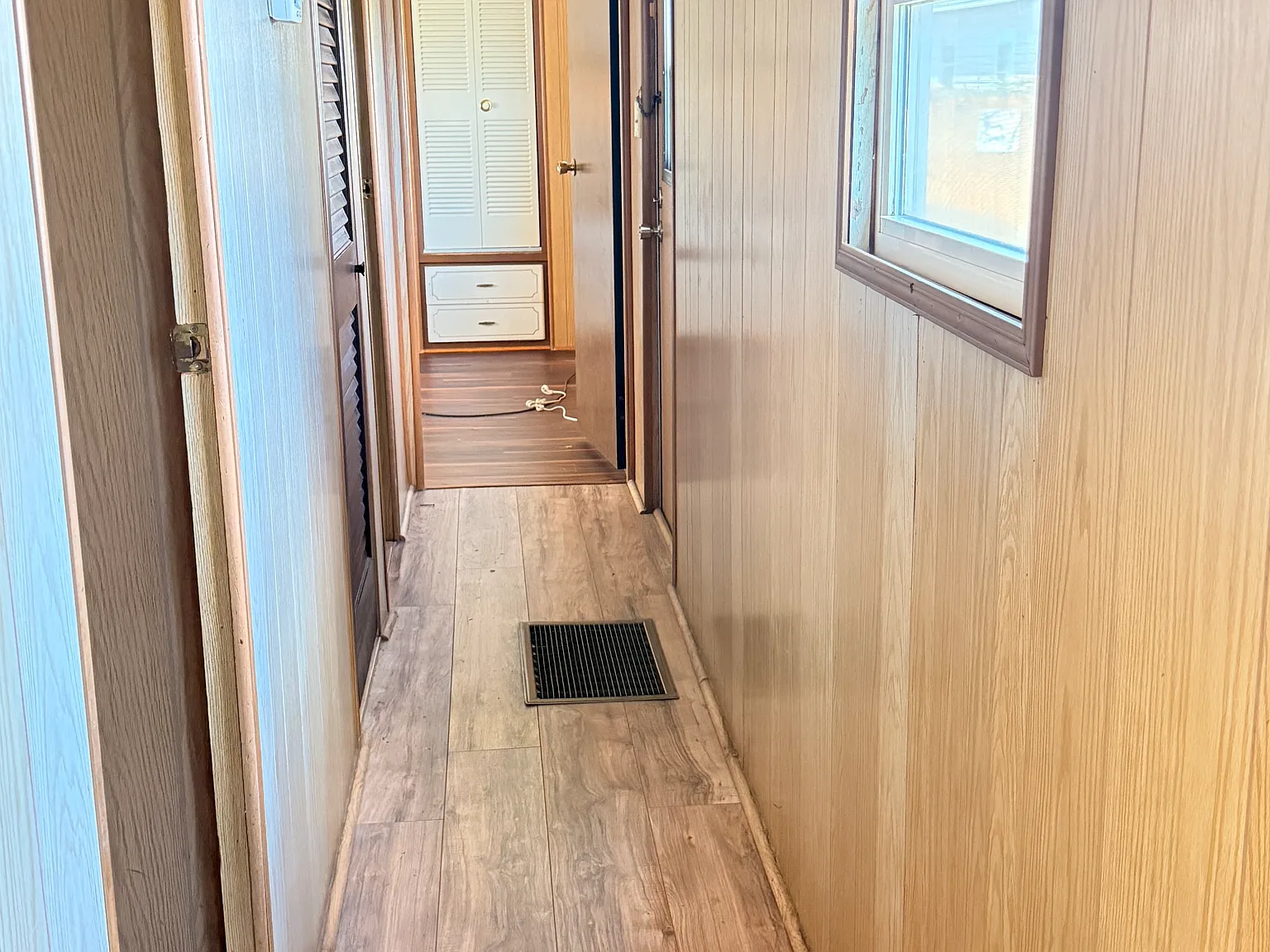 2 bed, 684 sqft, $925 — Photo 4