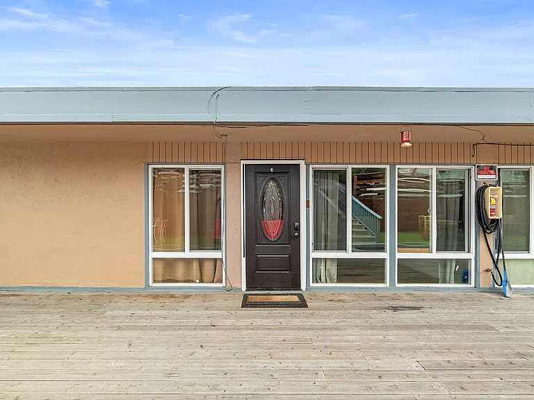 16030 Foothill Blvd #E — Photo 13