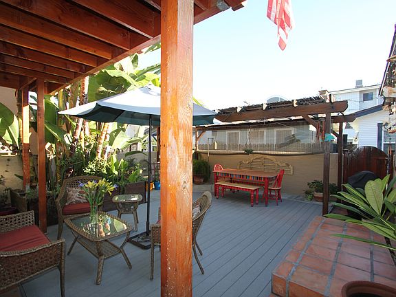 5th image of 812 Sunset Ct
