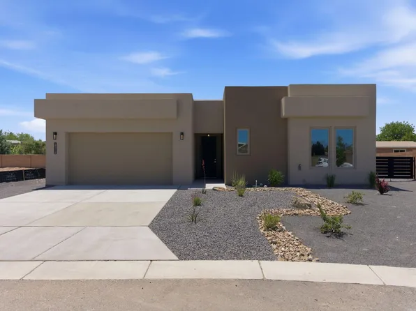 2312 Los Amigos Ln NW, Albuquerque, NM 87104