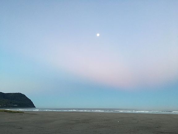 Ocean sunrise on prom walk