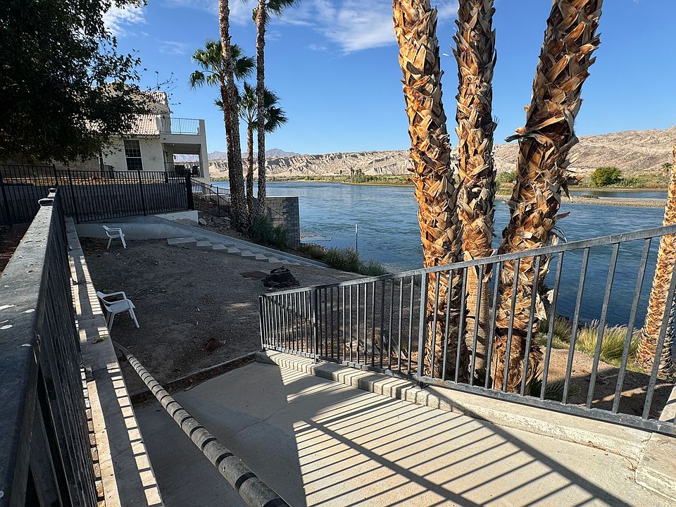 1st image of 201 Riverfront Dr Unit 4
