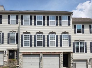 2705 Equestrian Dr #142, York, PA 17402