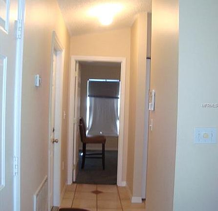 4th image of 624 Robin Ln