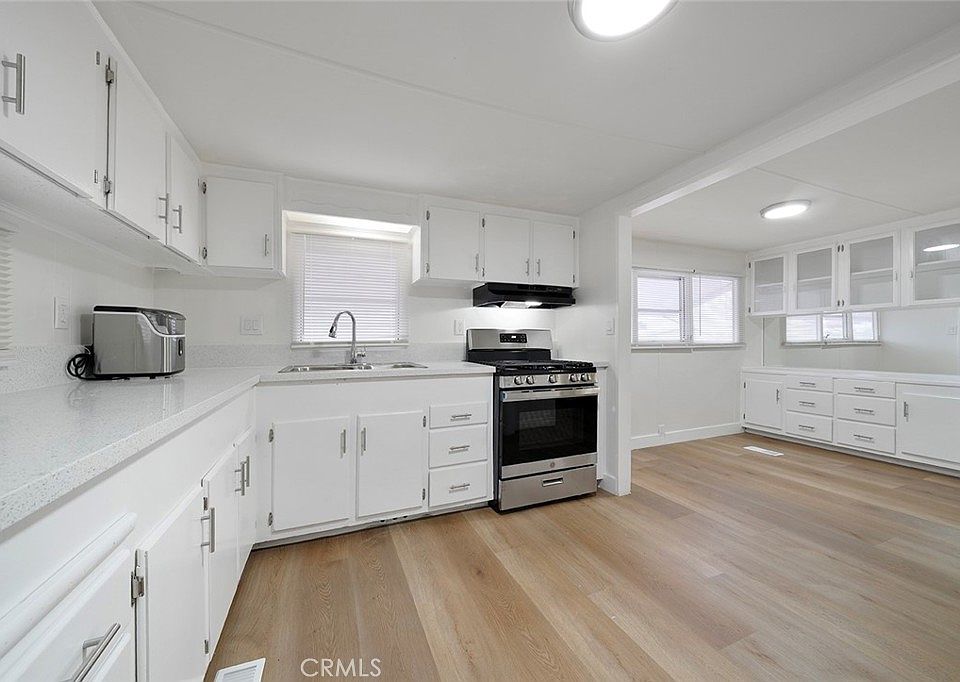 1st image of 190 Santa Lucia Dr