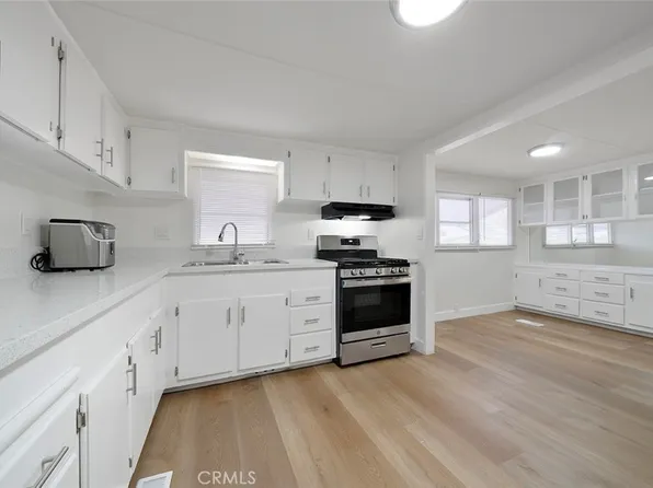 190 Santa Lucia Dr, Hemet, CA 92543