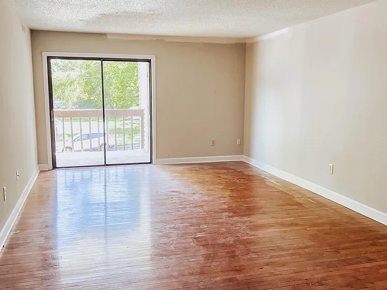 1744 N Hamilton St #B — Photo 15