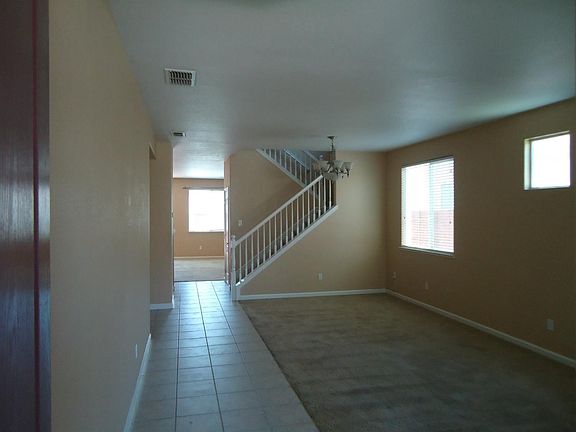 5th image of 124 Lone Oak Ct