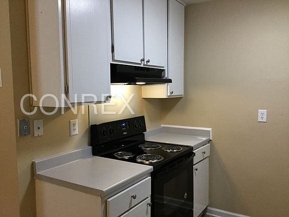 4th image of 408 Spicewood Dr