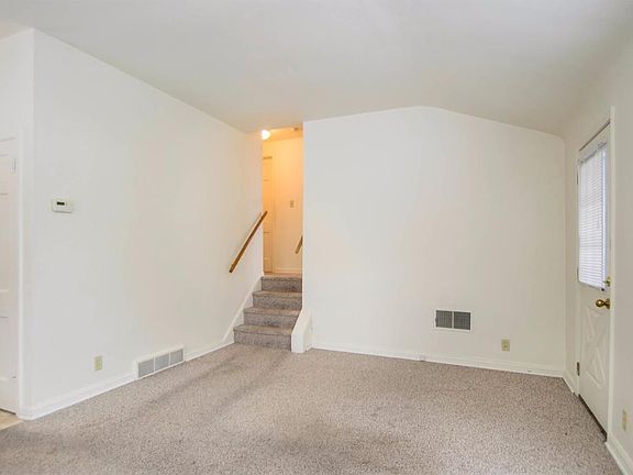 5th image of 2348 Parkwood Ave