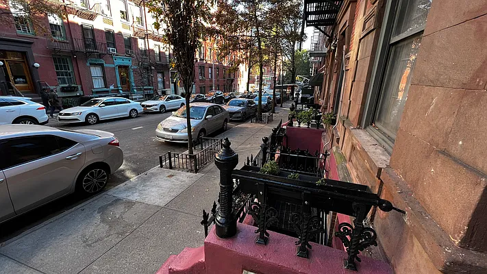 Rented by HOLTON REAL ESTATE INC. | media 22