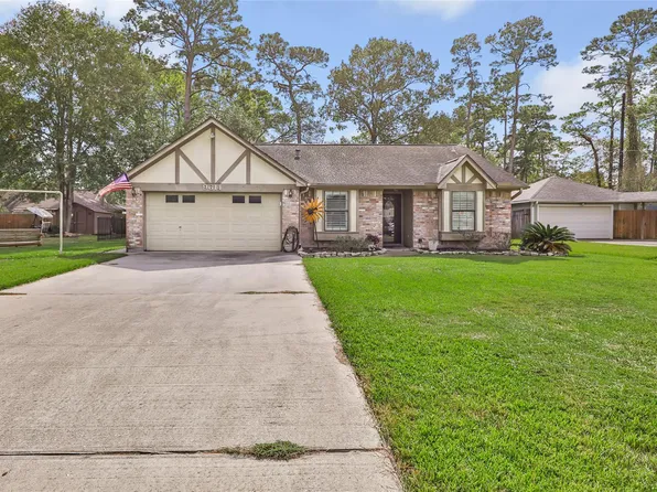 9614 Pinehurst St, Baytown, TX 77521