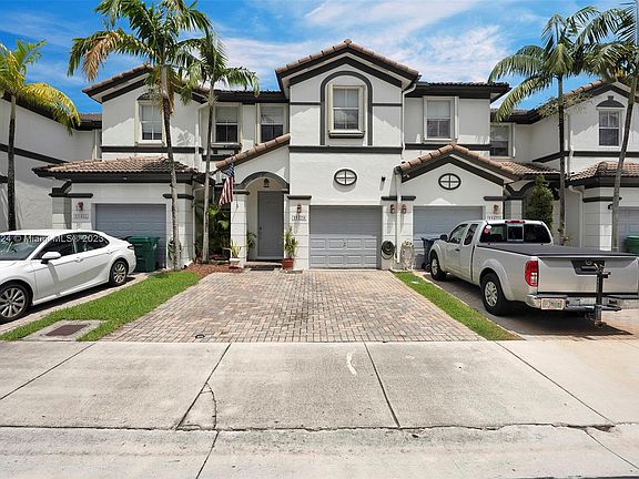 4th image of 11479 NW 76th St #11479
