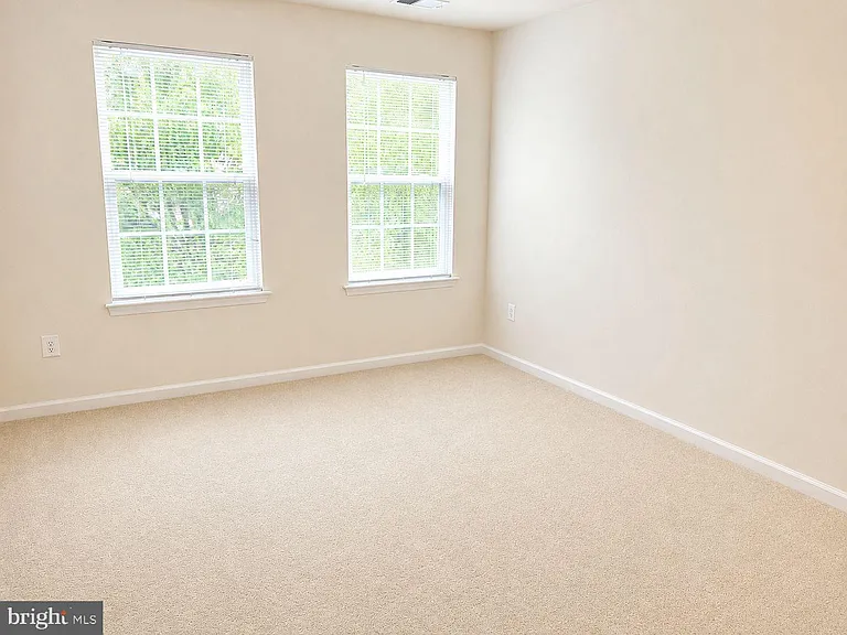 12489 Pfitzner Ct — Photo 17